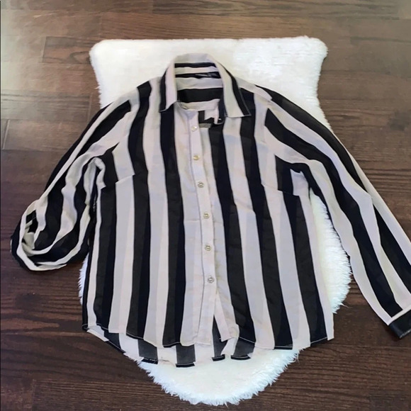 Seductions Bold lined long sleeve button down top - Picture 11 of 11